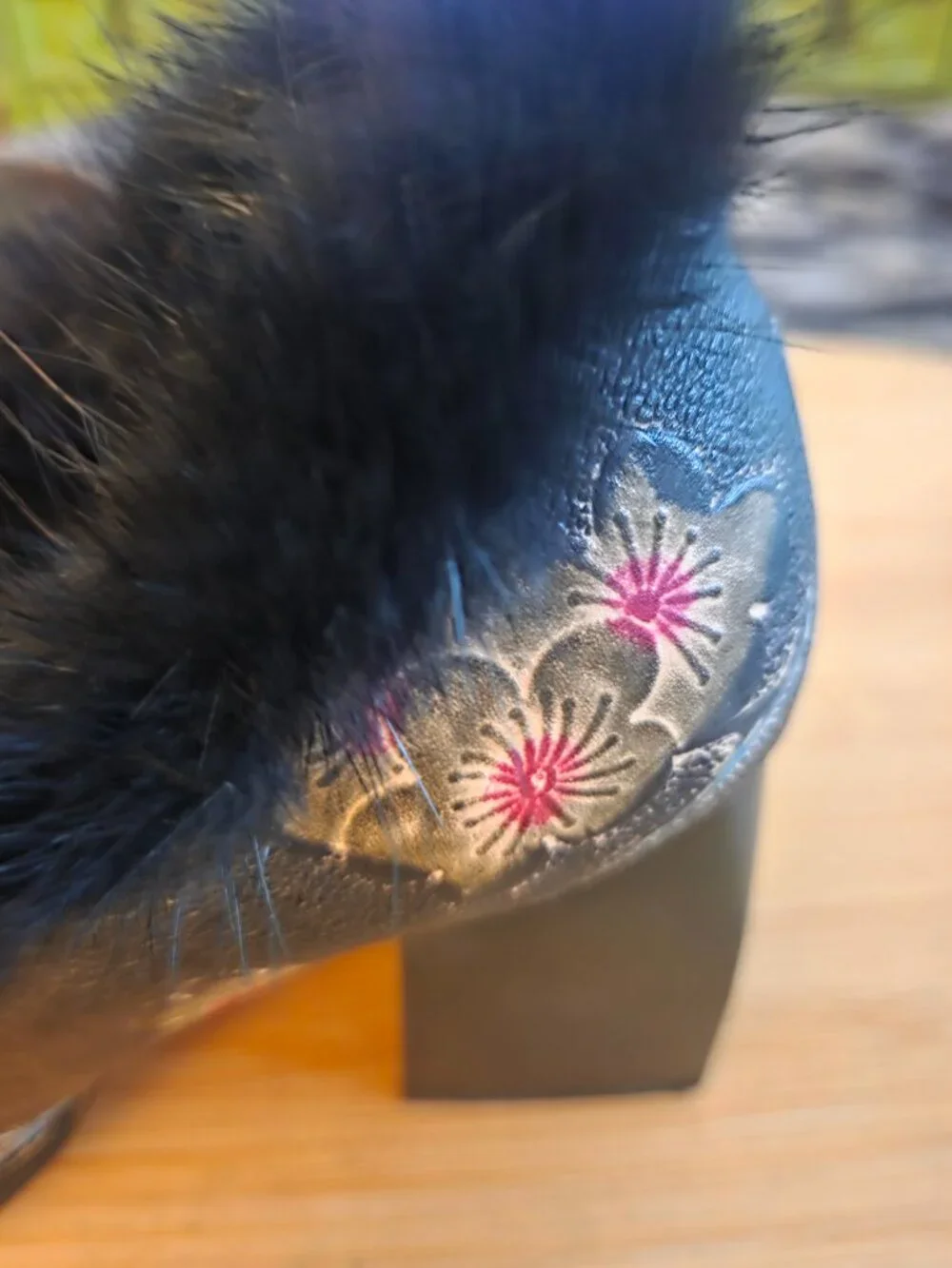 L'ARTISTE Black Floral Hand Painted Fur-Trim Loafers with Gold Hardware/EU 38